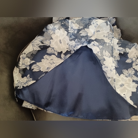 Blue and white Floral Dress by B Darlin size 7/8 - Picture 6 of 6